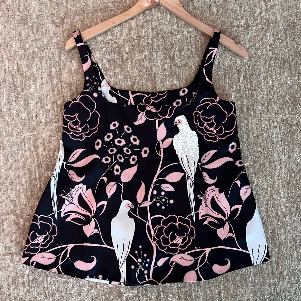 N21 top, IT size 40